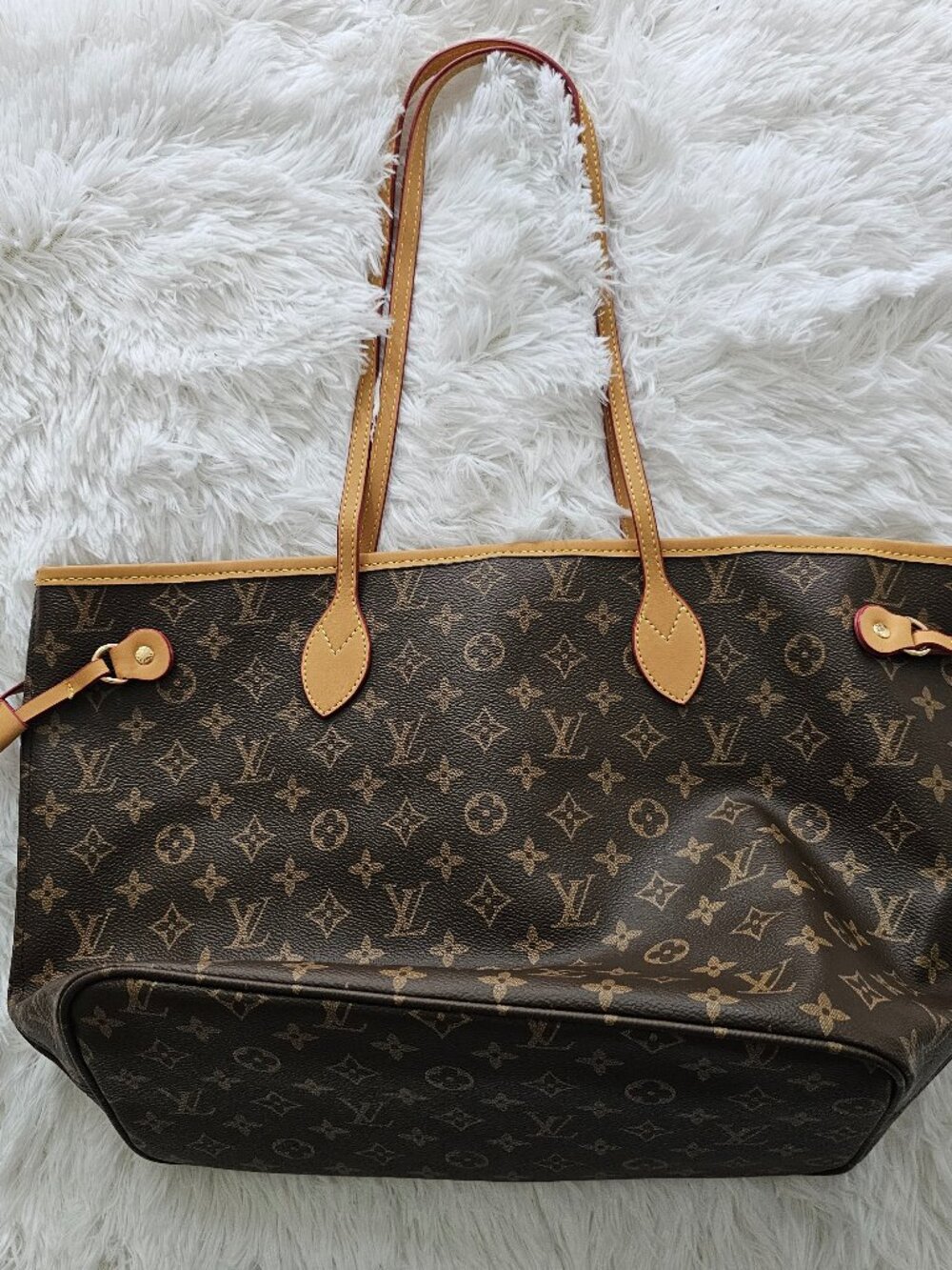 L V Tote bag